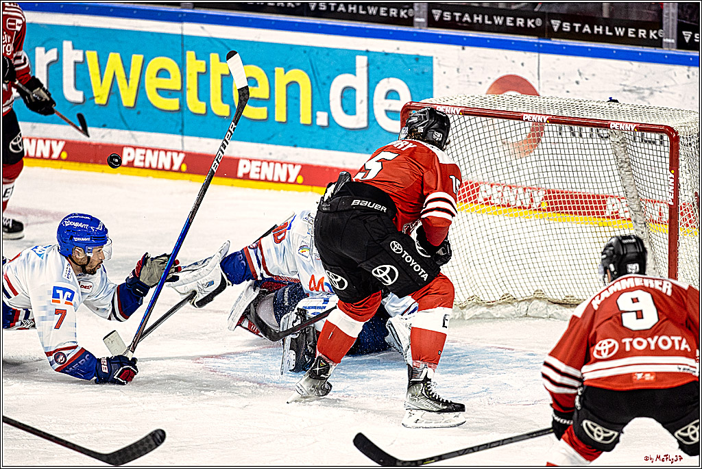 PENNY DEL Viertelfinale Spiel 6;  Koelner Haie - Adler Mannheim; Koeln, 26.03.2023